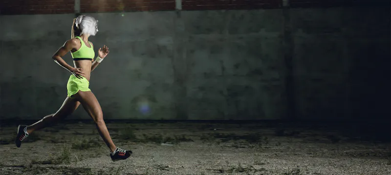 athlete running with head overlay visualized